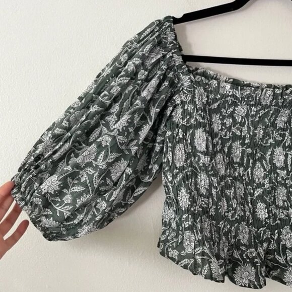 Daughters of India Saira Top in Green Floral Off Shoulder Puff Sleeve size large - Picture 4 of 5